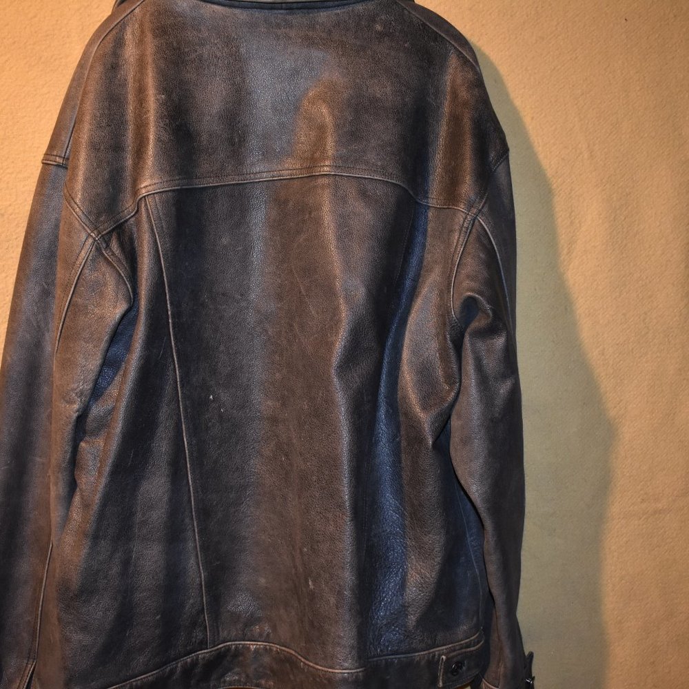 Leather jacket - Picture 2 of 3